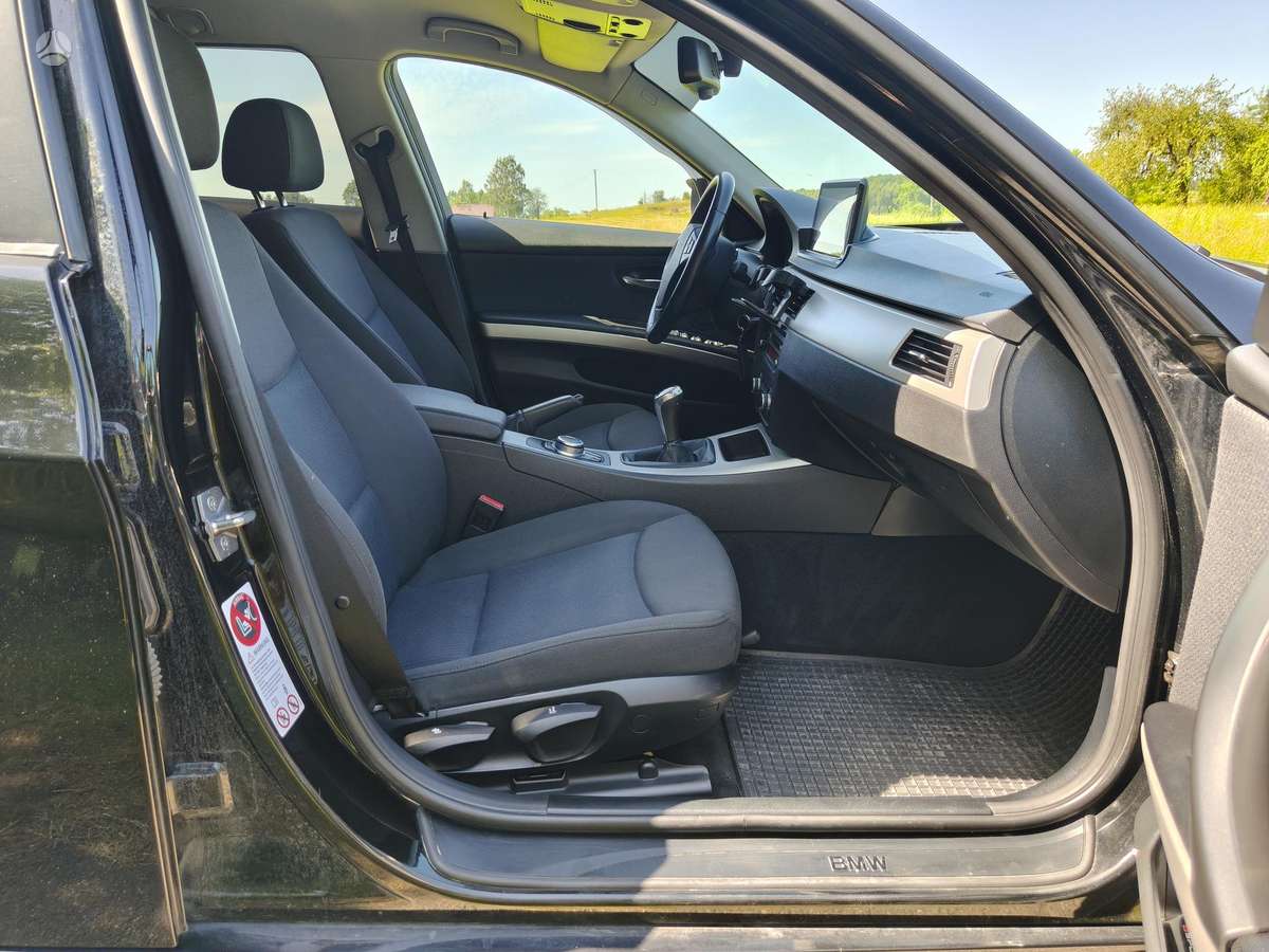 BMW 320, 2.0 l., universalas