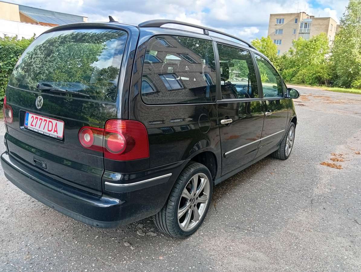 Volkswagen Sharan, 2.0 l., Минивэн
