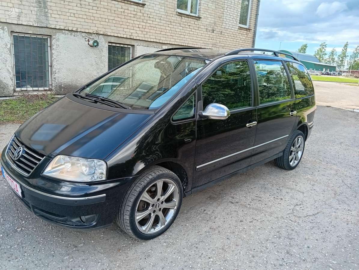 Volkswagen Sharan, 2.0 l., Минивэн