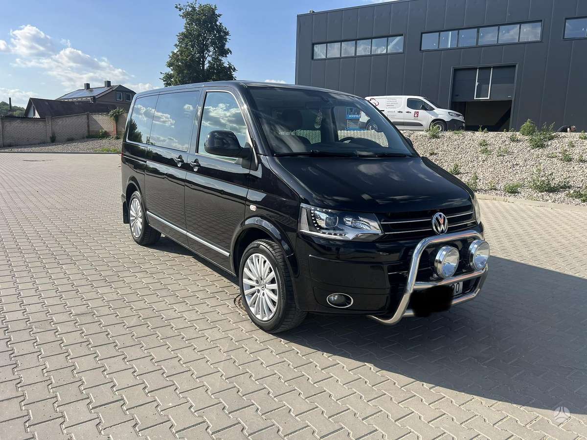 Volkswagen Multivan - 1