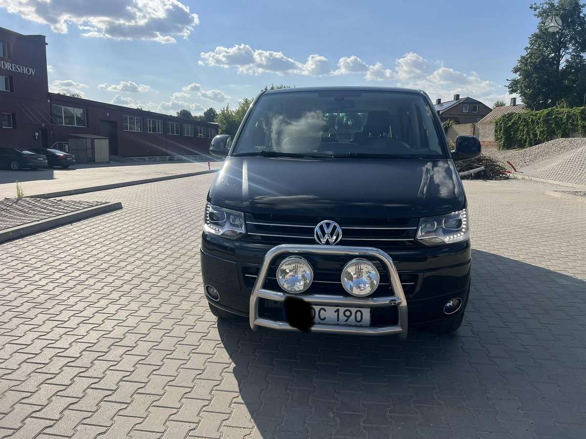 Volkswagen Multivan - 2