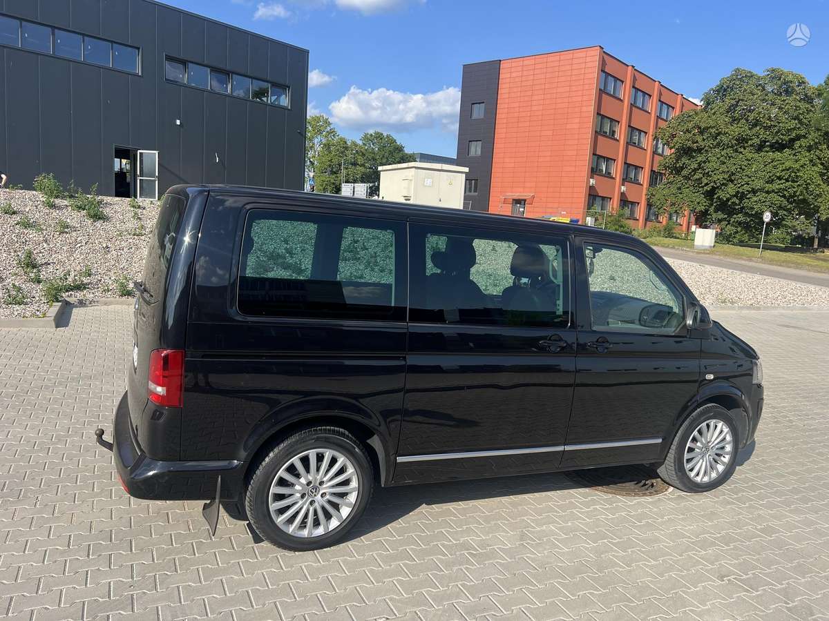 Volkswagen Multivan - 11