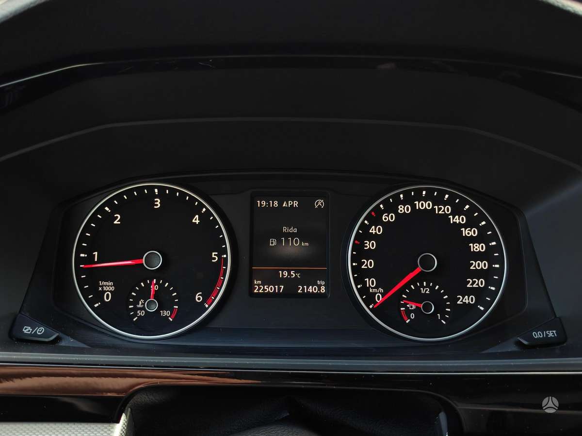 Volkswagen Multivan, 2.0 l., Минивэн