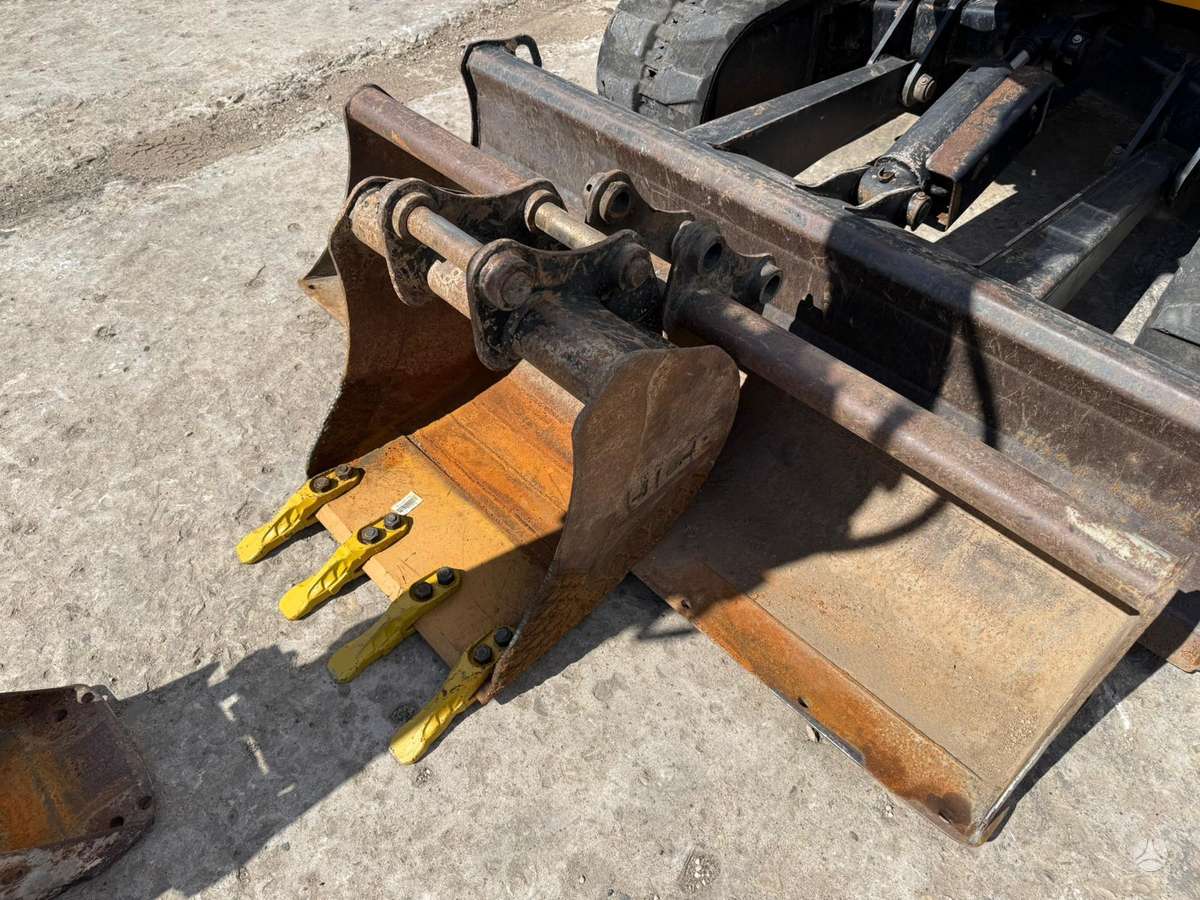 JCB 50Z-2, экскаваторы