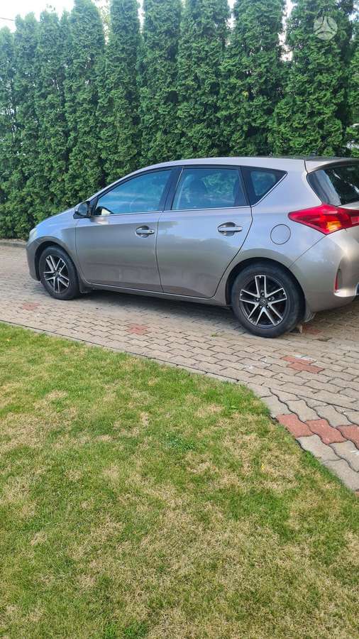 Toyota Auris - 3