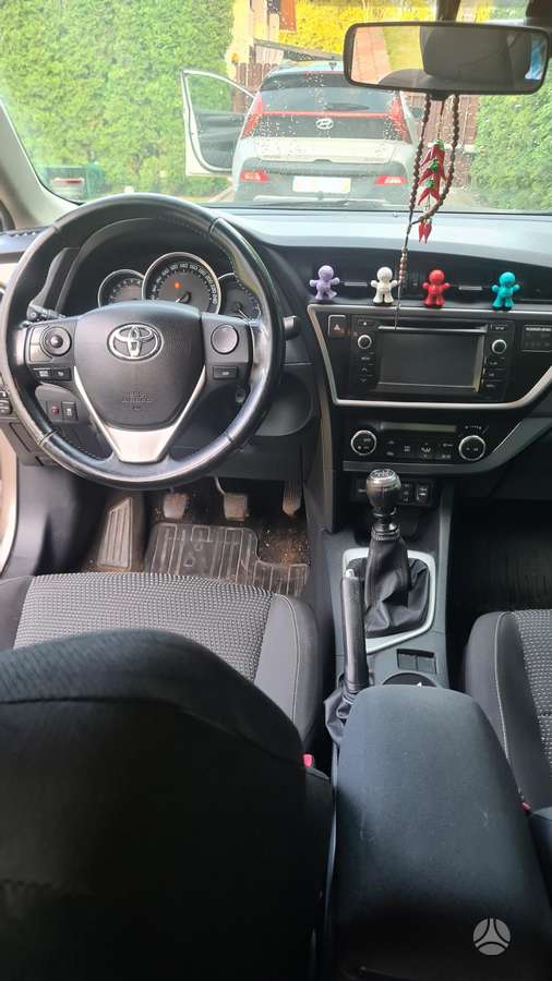 Toyota Auris - 4