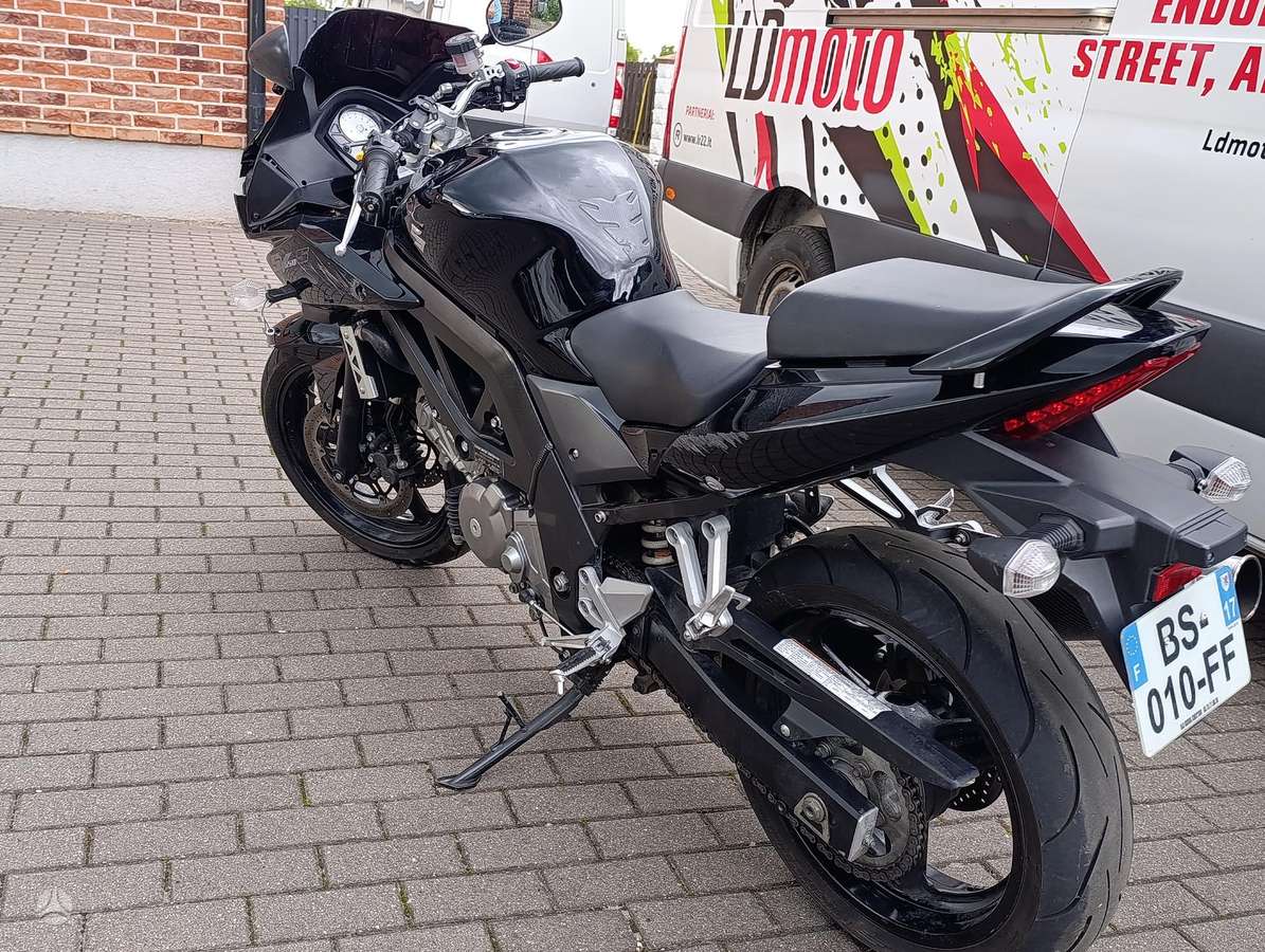 Suzuki SV 645cc, street / classic