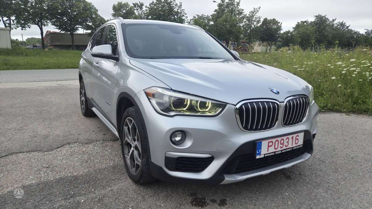 BMW X1, 2.0 l., Внедорожник / Кроссовер