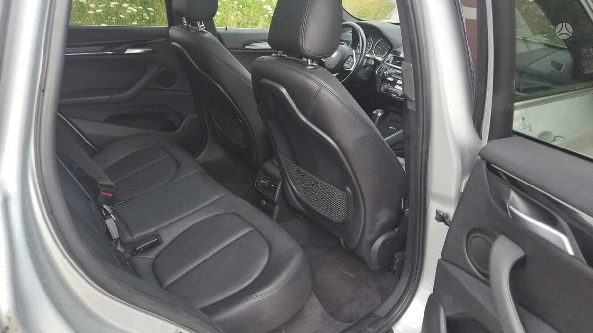 BMW X1, 2.0 l., Внедорожник / Кроссовер