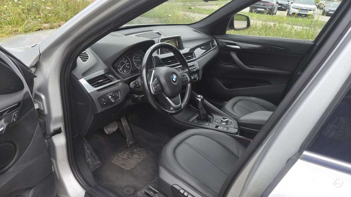 BMW X1, 2.0 l., Внедорожник / Кроссовер
