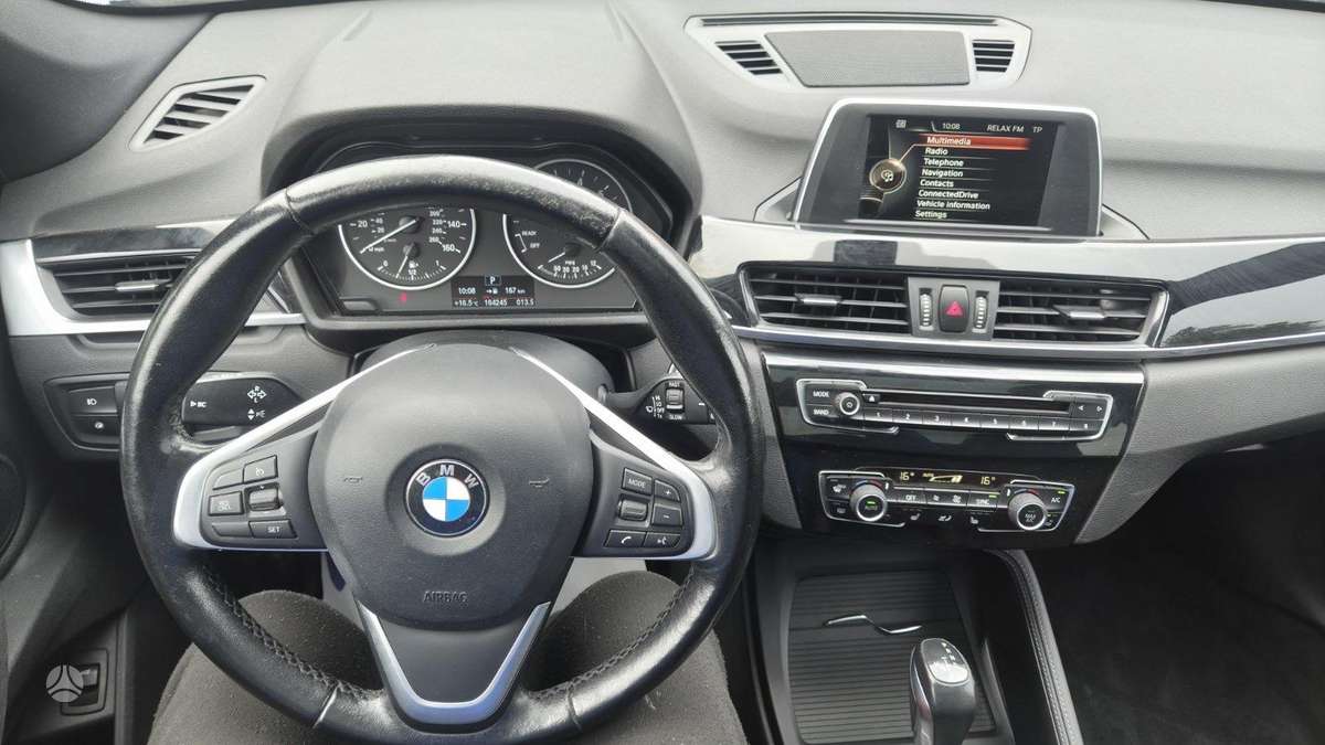BMW X1, 2.0 l., Внедорожник / Кроссовер