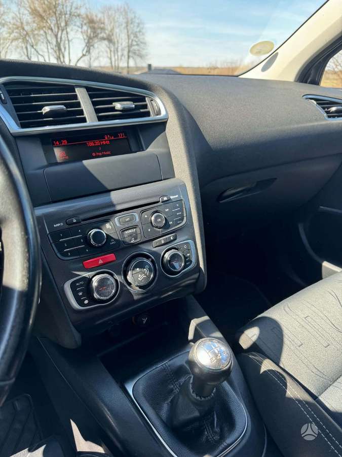 Citroen C4, 1.6 l., Хэтчбек