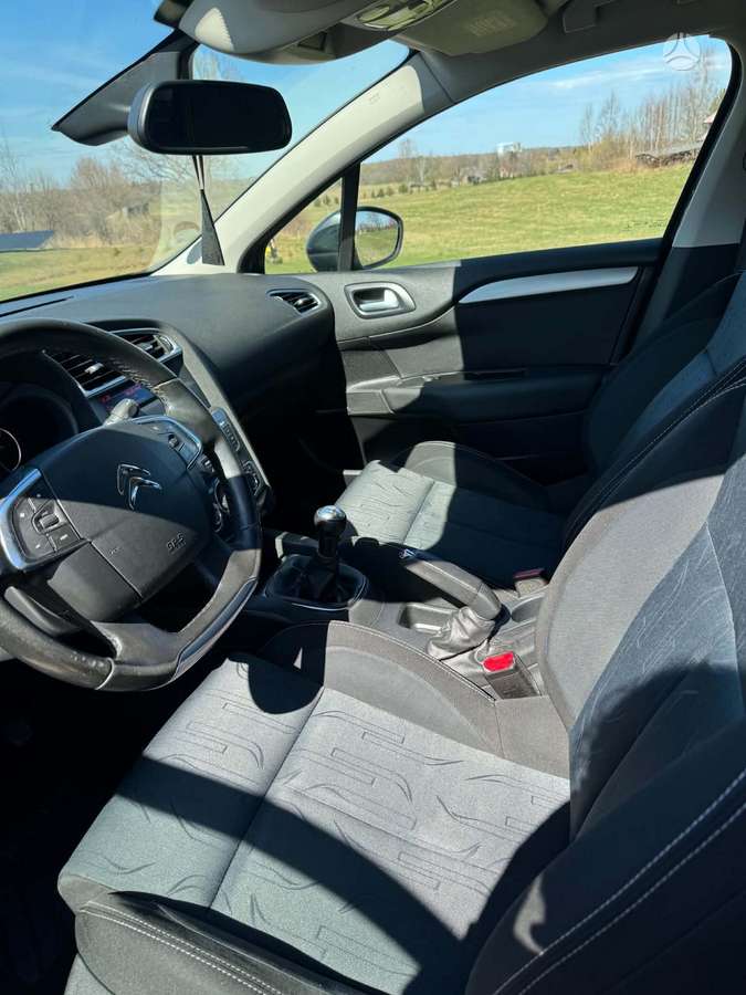 Citroen C4, 1.6 l., Хэтчбек