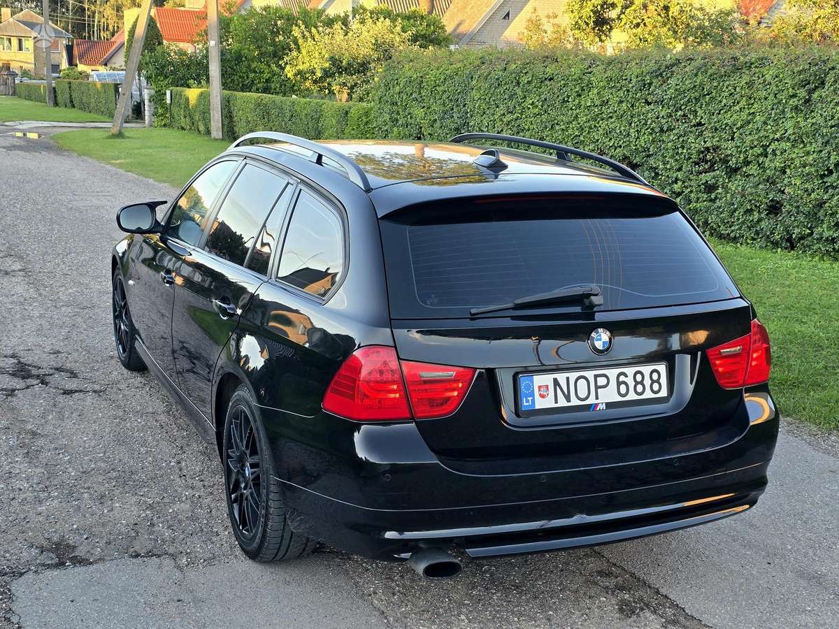 BMW 320, wagon