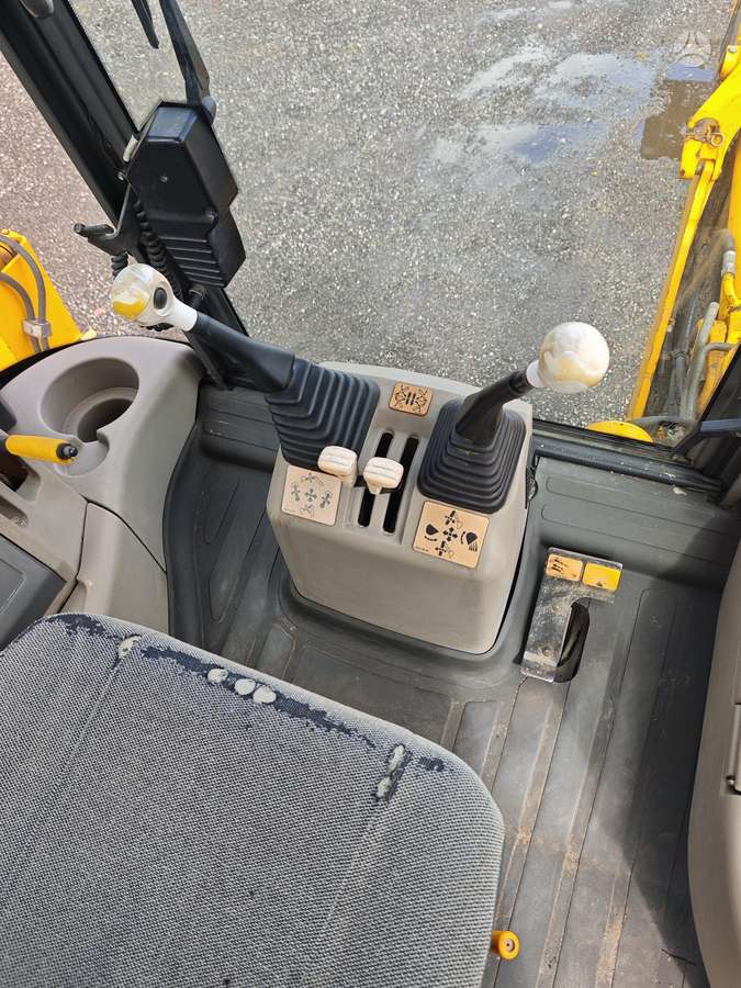 JCB 3CX, ekskavatoriniai krautuvai