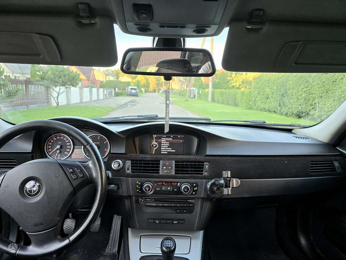 BMW 320, wagon