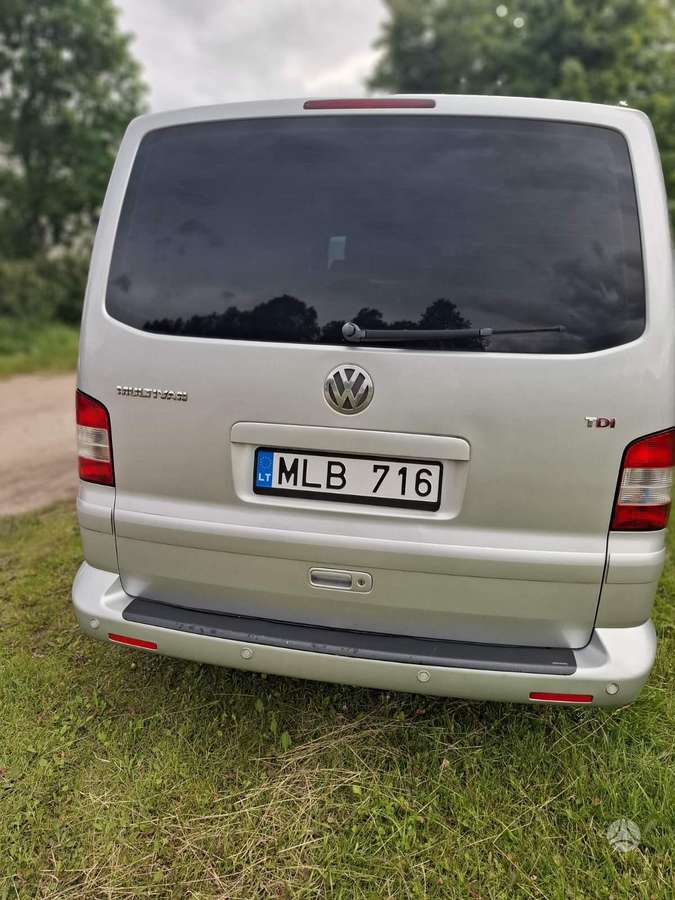 Volkswagen Multivan - 4