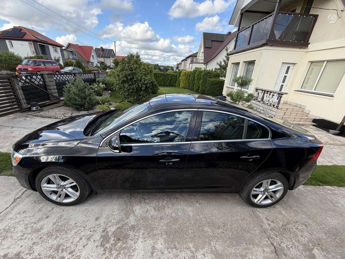 Volvo S60 - 3