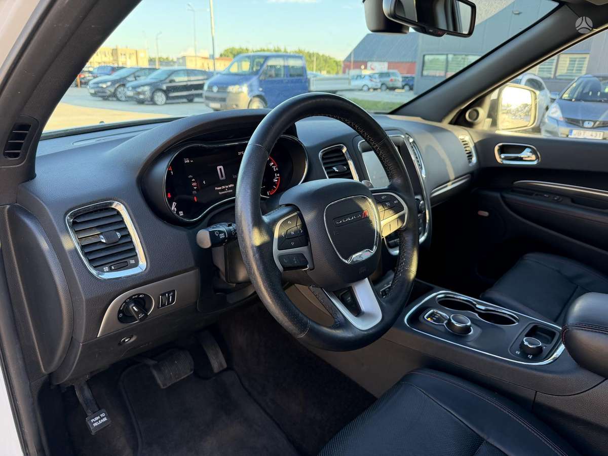 Dodge Durango, 5.7 l., off-road / crossover