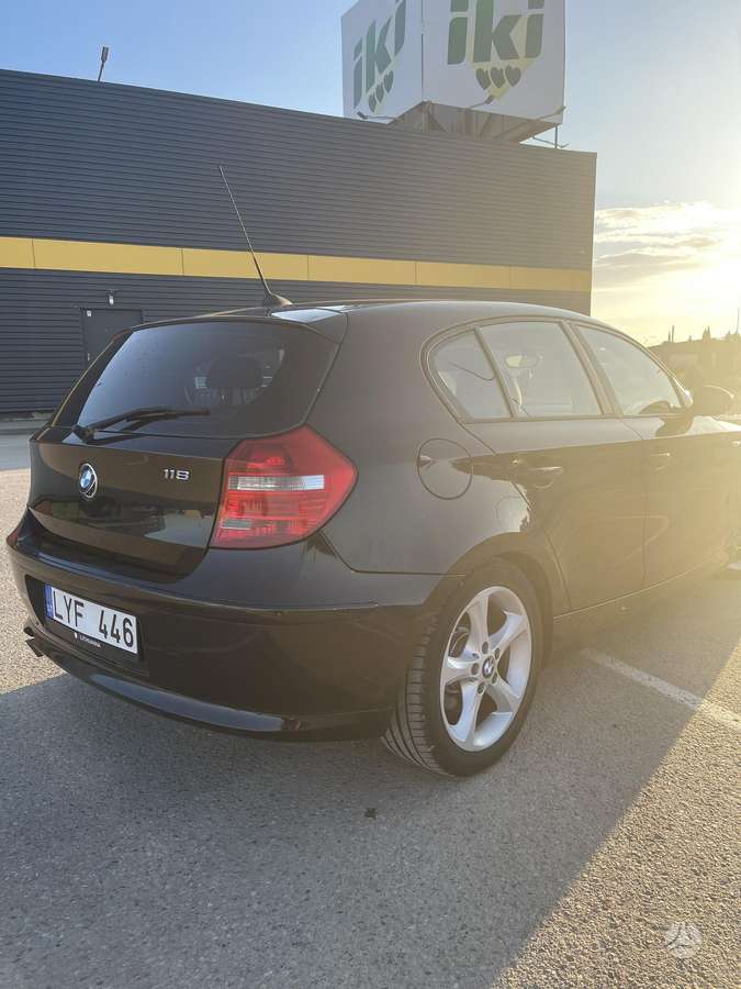 BMW 118, 2.0 l., Хэтчбек
