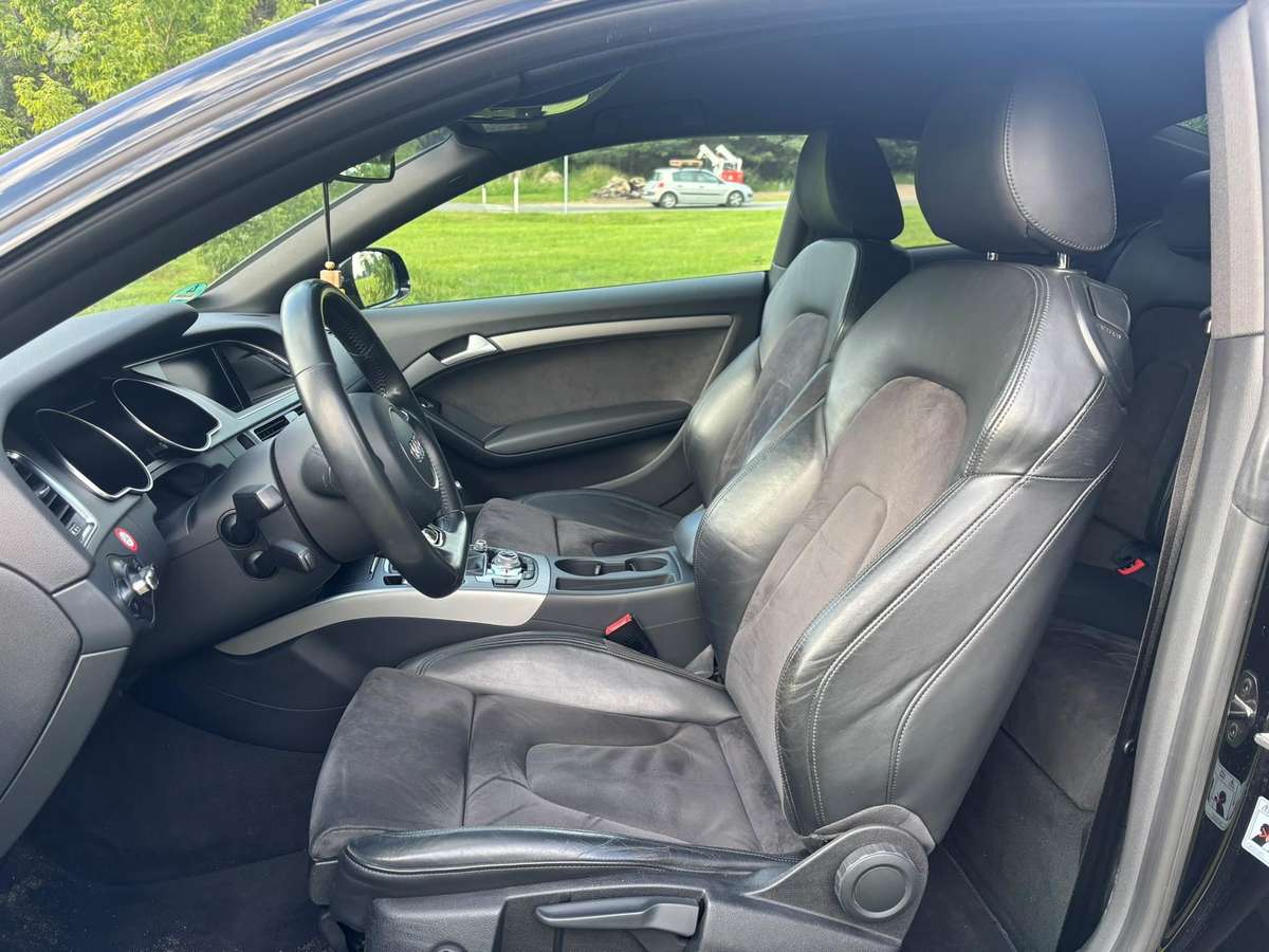Audi A5, 2.0 l., coupe