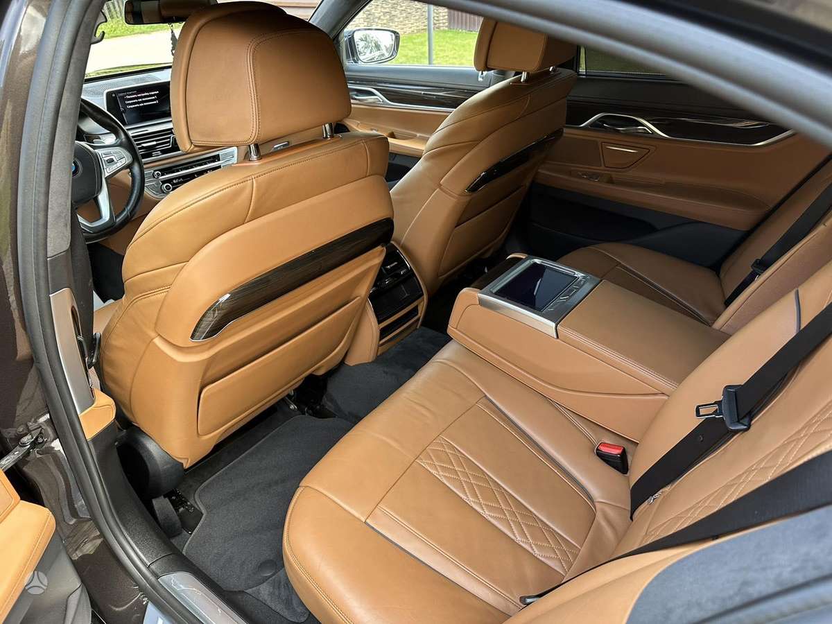 BMW 730, 3.0 l., Седан