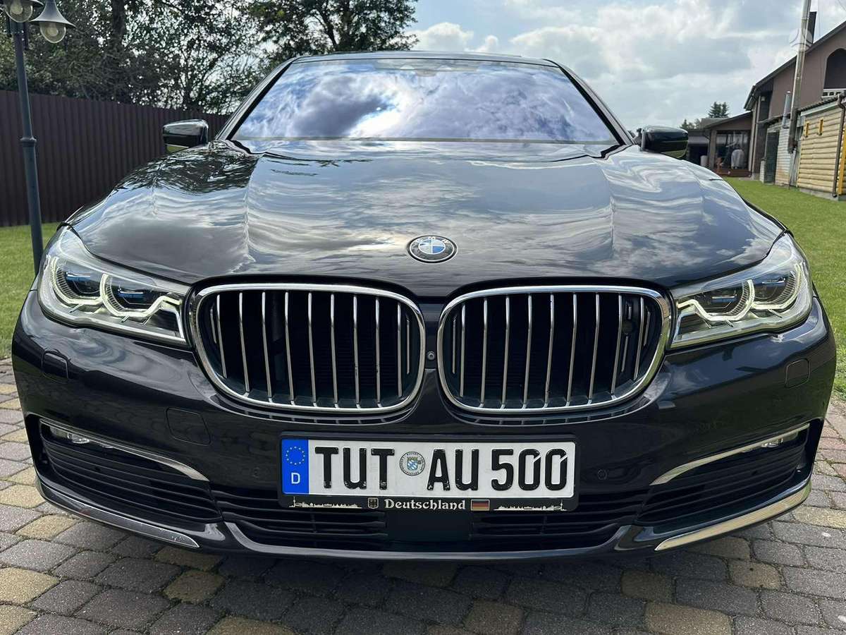 BMW 730, 3.0 l., Седан