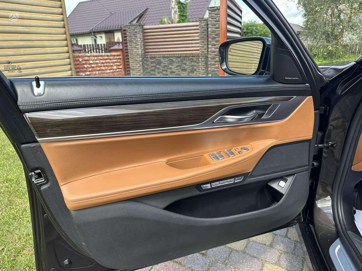 BMW 730, 3.0 l., Седан