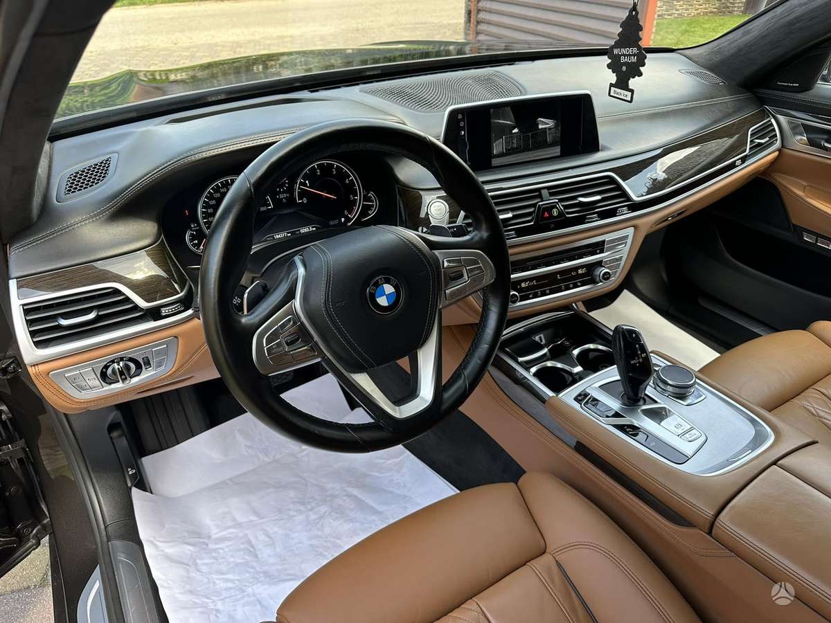 BMW 730, 3.0 l., Седан