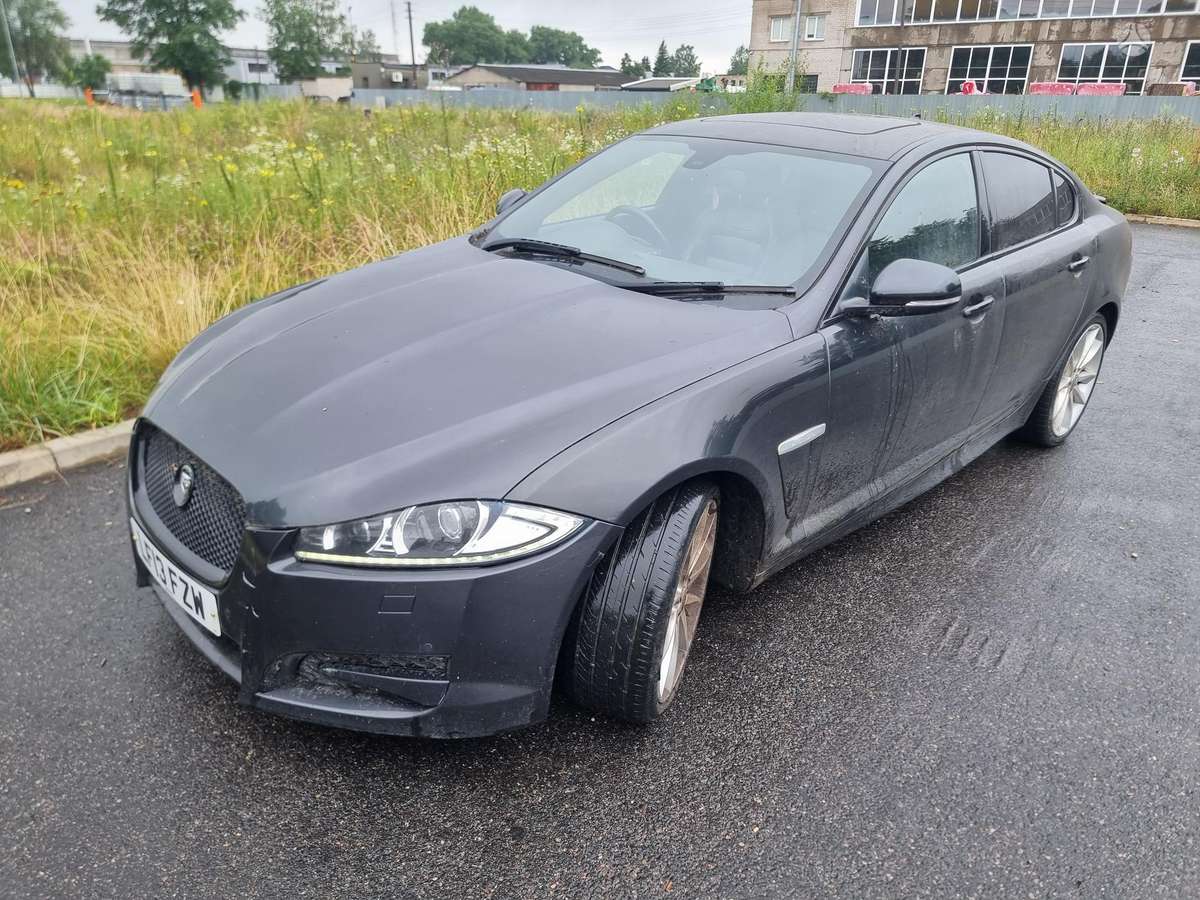 Jaguar XF, 3.0 l., Хэтчбек