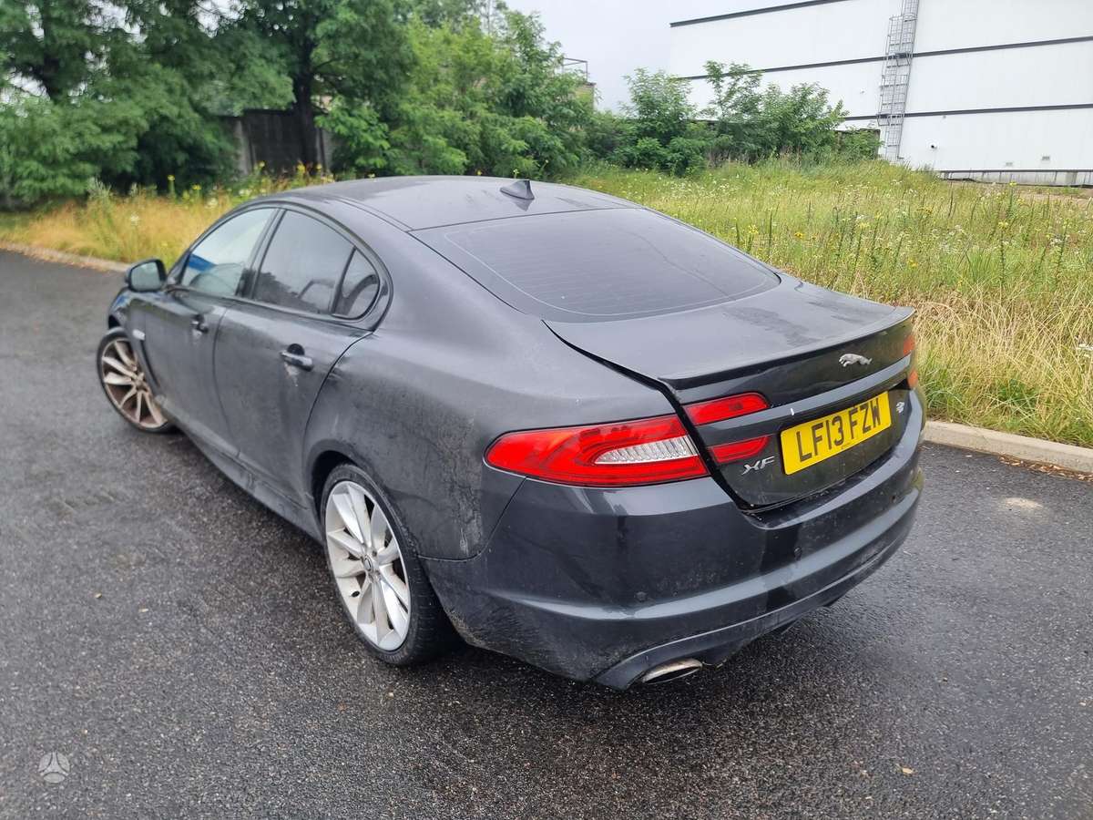 Jaguar XF, 3.0 l., hatchback