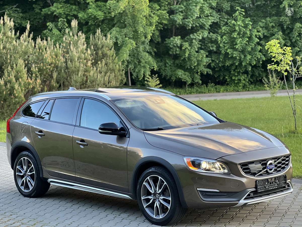 Volvo V60 Cross Country - 4