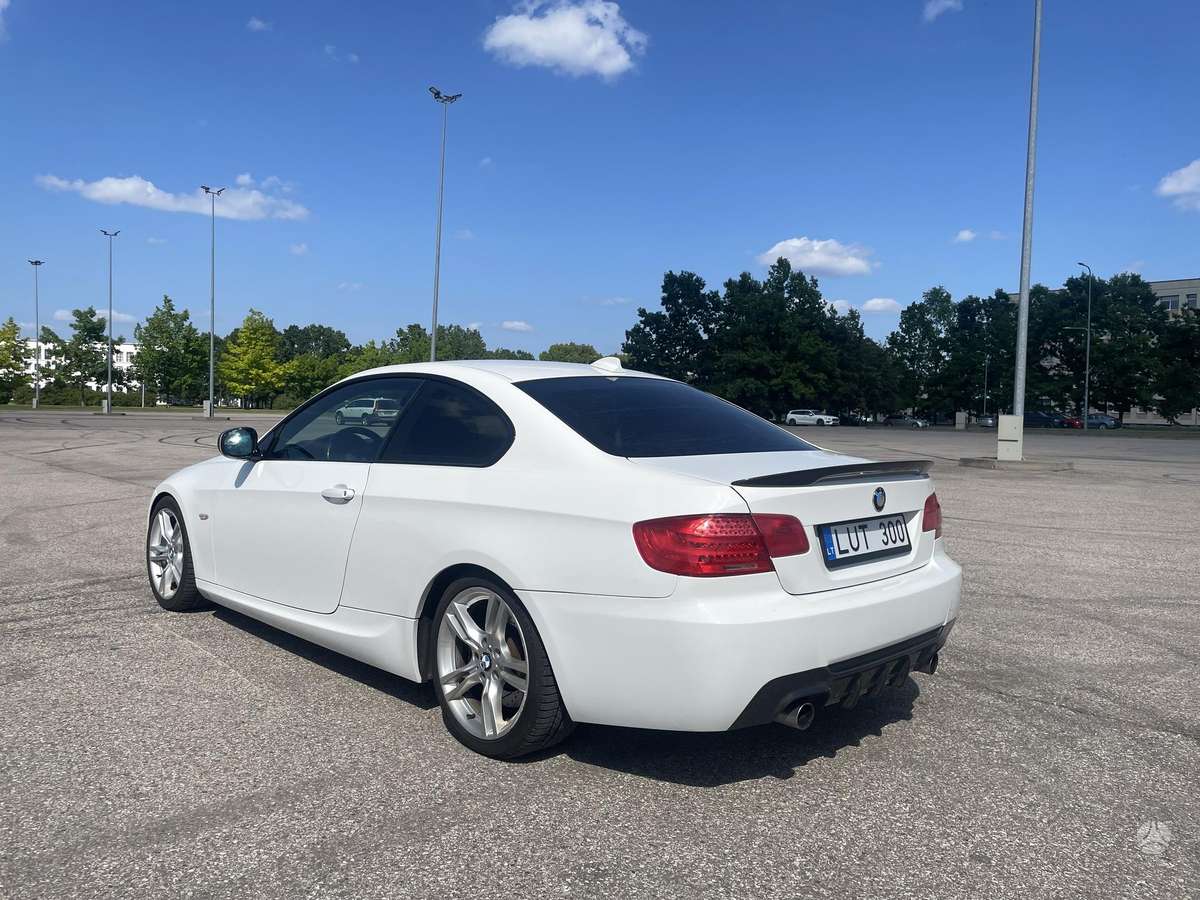 BMW 335, 3.0 l., Купе (coupe)