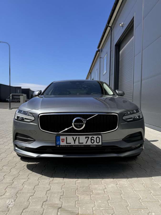 Volvo S90 - 2