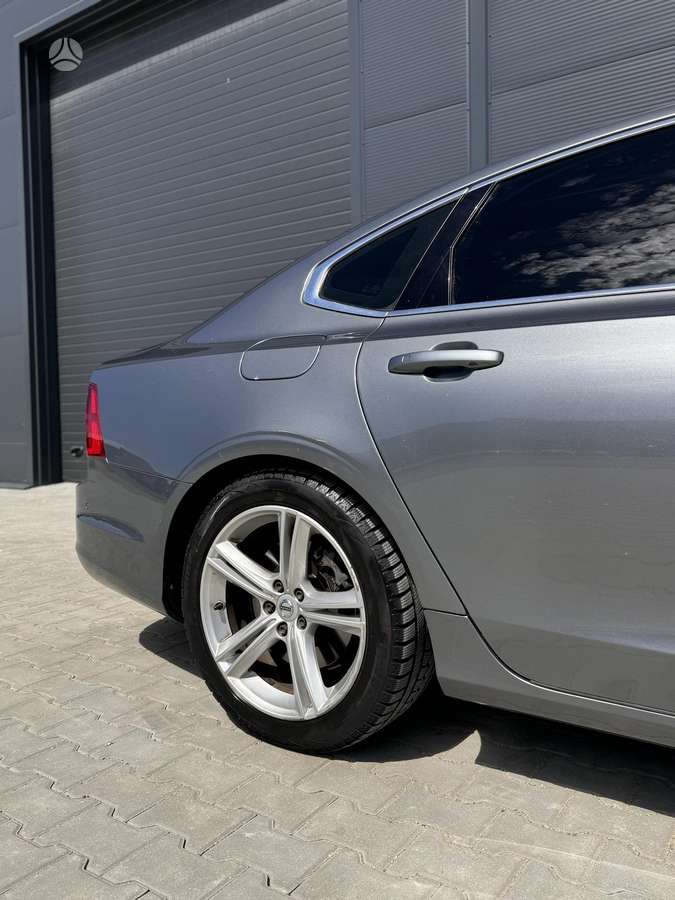 Volvo S90 - 5