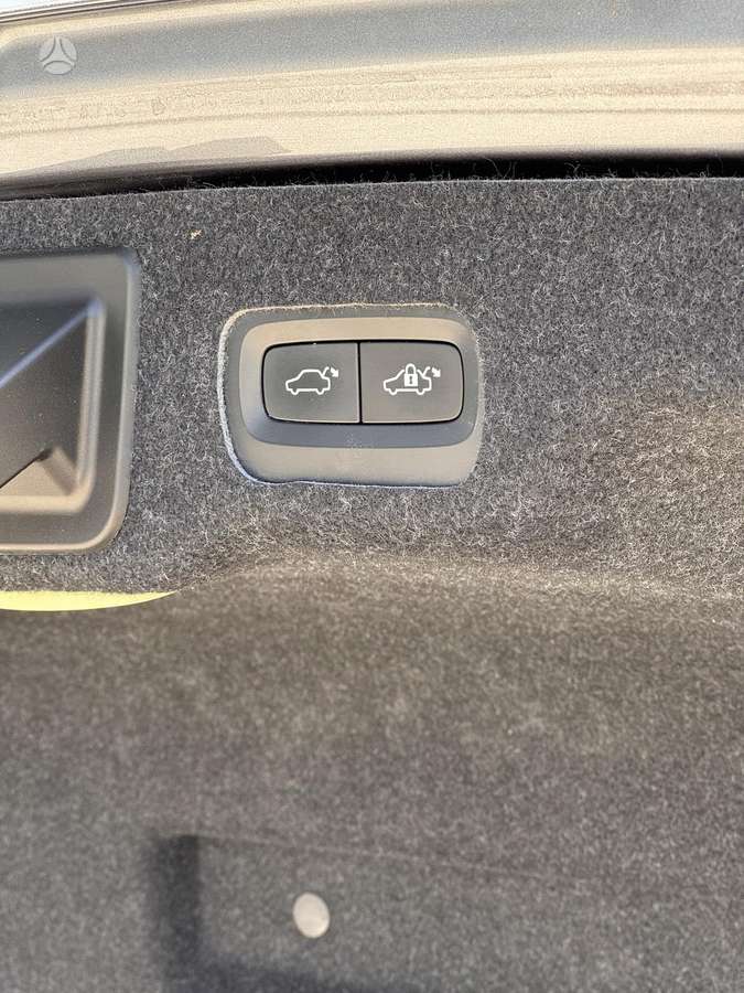 Volvo S90, 2.0 l., Седан