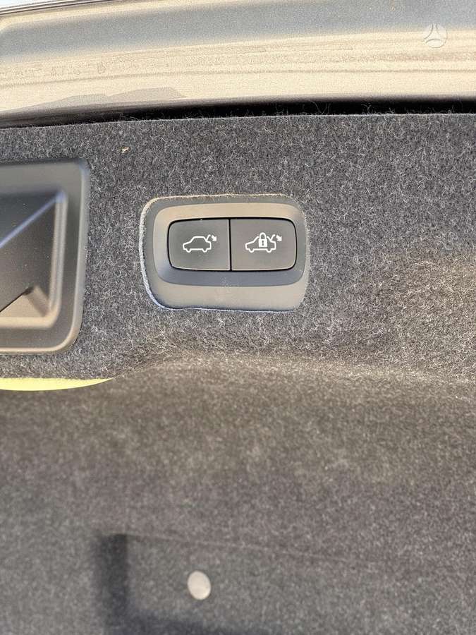 Volvo S90 - 9