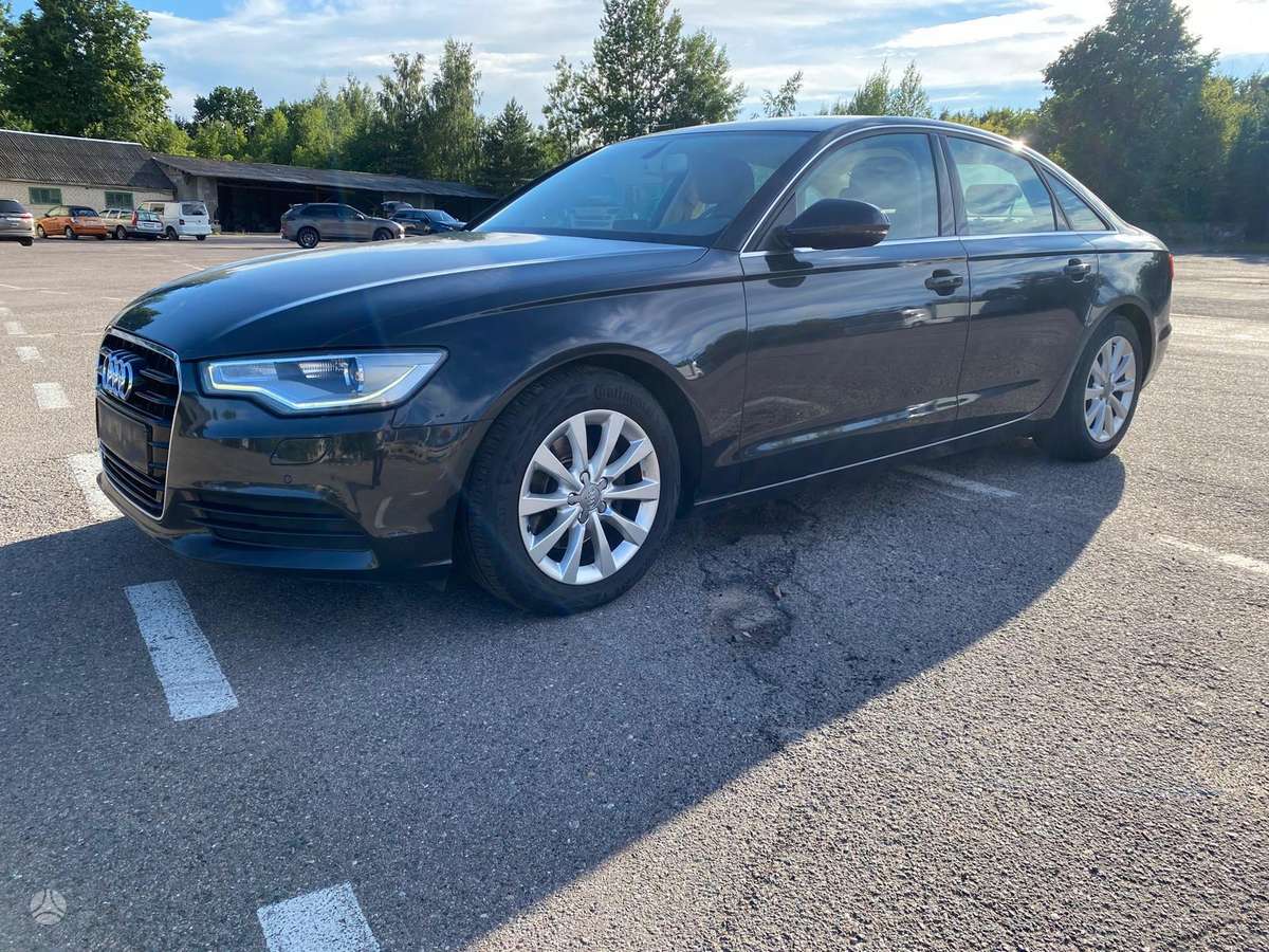Audi A6, 2.0 l., Седан