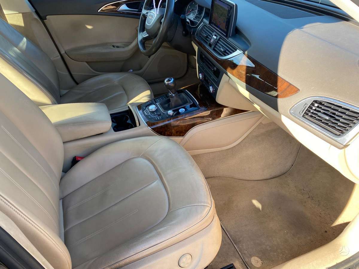 Audi A6, 2.0 l., Седан