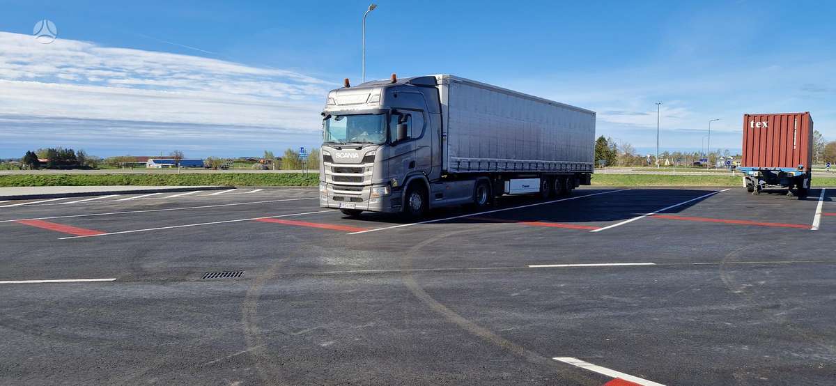 Scania R450, double sleeper