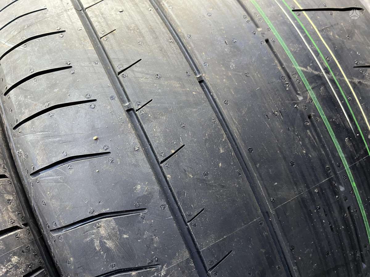 Goodyear, summer 335/30 R21