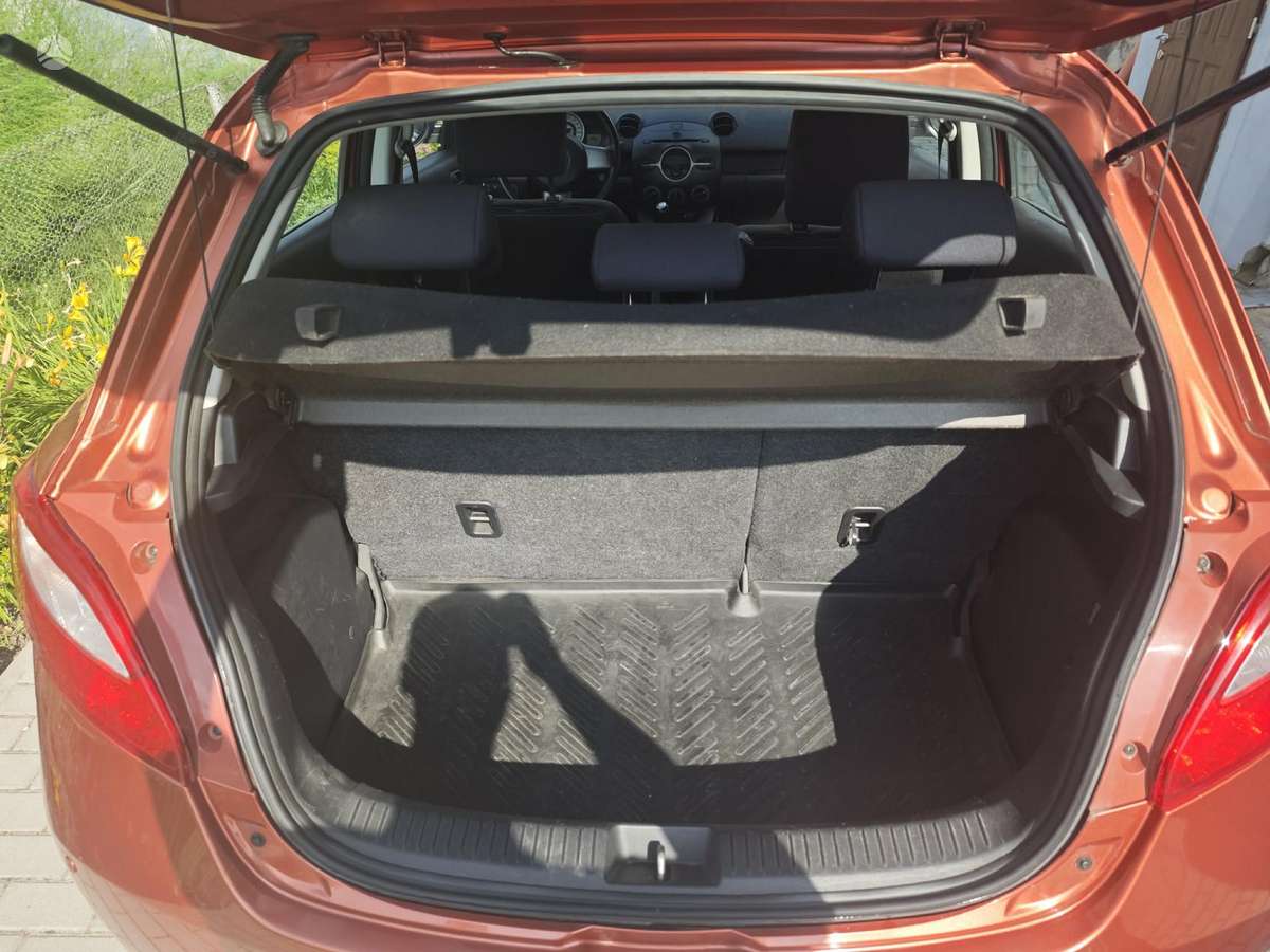 Mazda 2, 1.4 l., hatchback