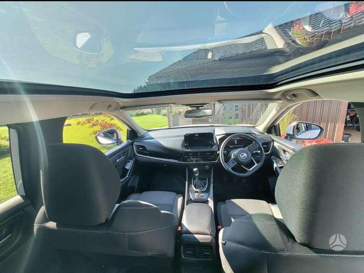 Nissan Qashqai dalimis. Priekiniai zibintai slenkstis