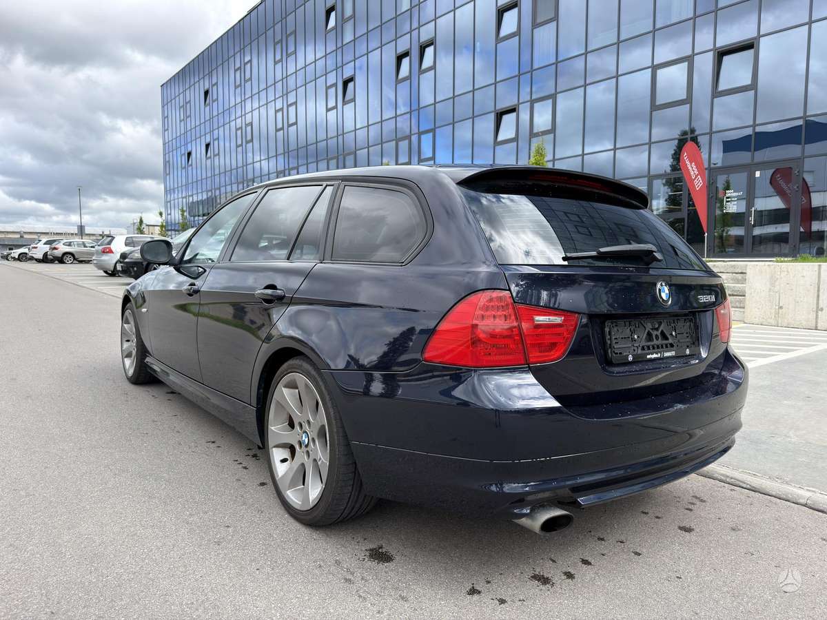 BMW 320, 2.0 l., universalas