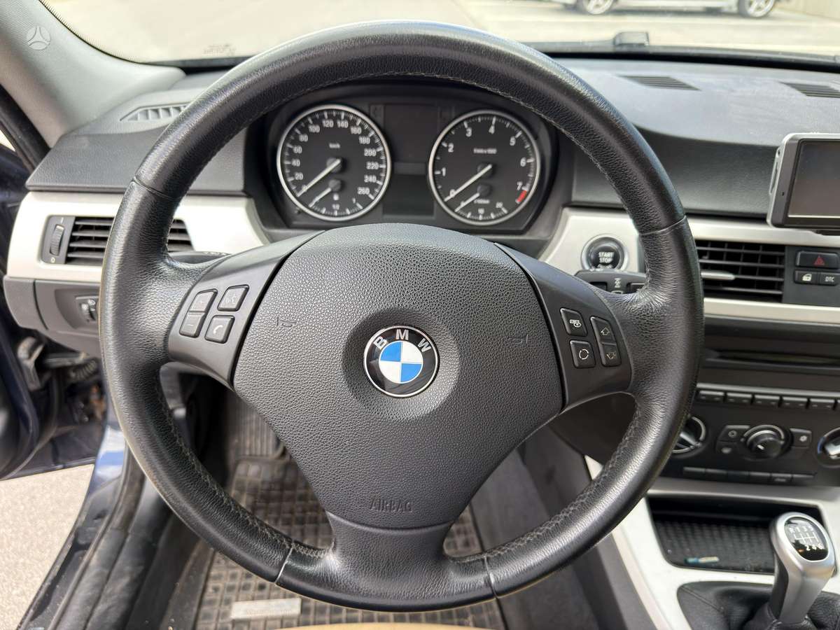 BMW 320, 2.0 l., universalas