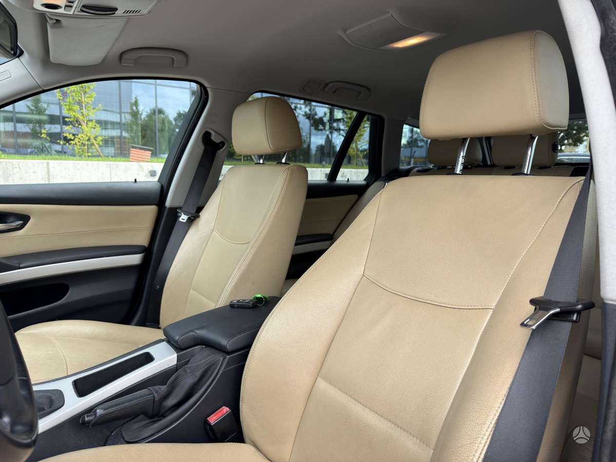 BMW 320, 2.0 l., wagon