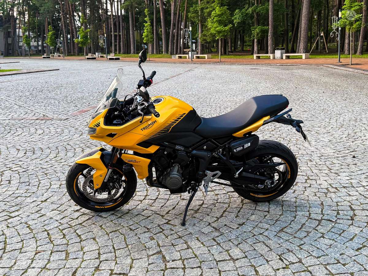 Triumph Tiger 660cc, krosa / enduro