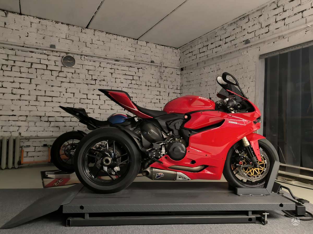 Ducati Panigale 1198cc, superbikes