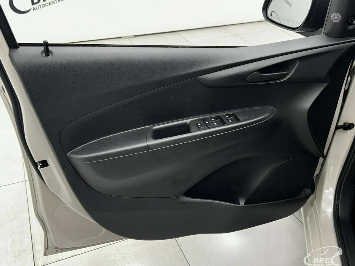 Chevrolet Spark, 1.0 l., hatchback