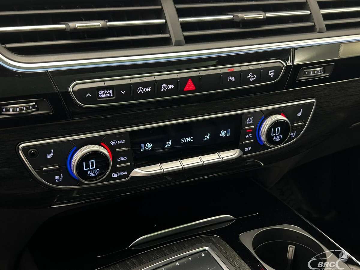 Audi Q7, 3.0 l., off-road / crossover
